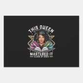 この女王は2024年卒業のクラスをマスター ラッピングペーパーシート (正面)