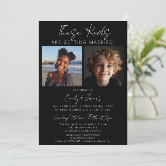 この子たちは結婚のリハーサルのディナーを食べようとしている 招待状 (スタンド正面)