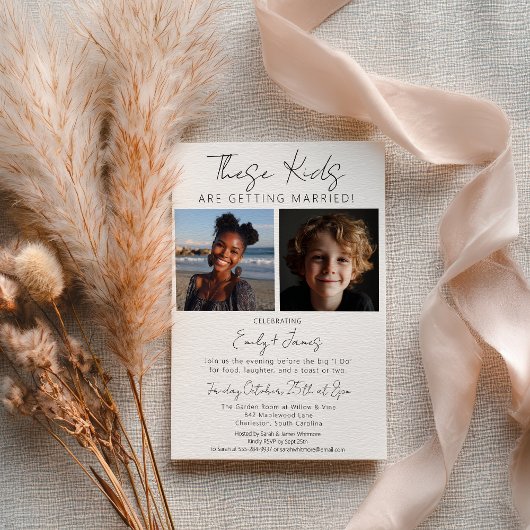 この子たちは結婚のリハーサルのディナーを食べようとしている 招待状