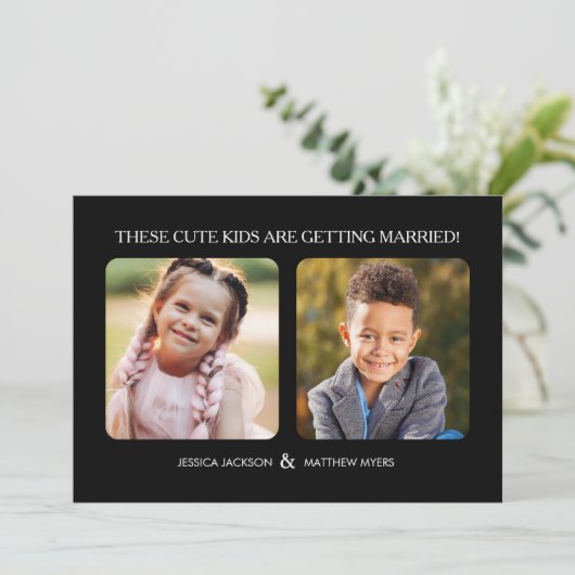 この子どもたちは結婚した子供時代の写真を撮ろうとしている 招待状 (スタンド正面)