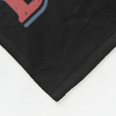 この子どものいない犬の女性はカマラハリス20に投票している フリースブランケット (角)