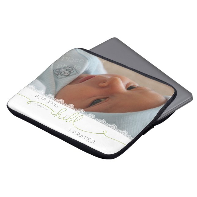 この子のために祈I - 1サミュエル1:27 ラップトップスリーブ (正面上部)