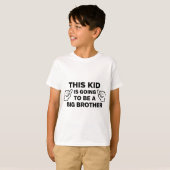 この子供はお兄さんであることを行っています Tシャツ (正面フル)