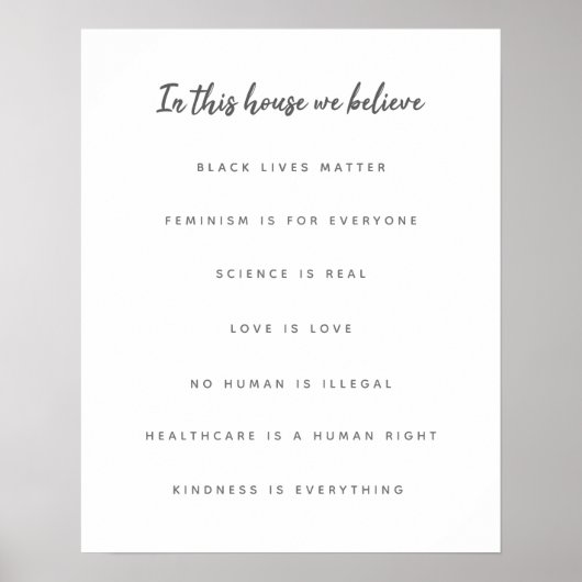 この家で我々は信じ |ミニマルモダンリストホワイト ポスター (正面)