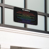 この家で我々は共信じ和国 横断幕 (ビルの外側)