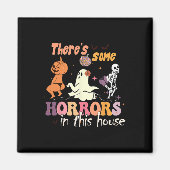 この家にはいくつかの恐怖がある幽霊カボチャH マグネット (正面)