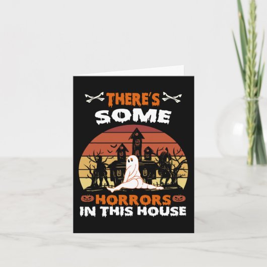この家には恐怖が潜んでいる、面白いレトロなハロウィーン カード (正面)