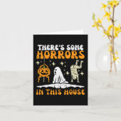 この家には面白いハロウィンの恐怖がいくつかある カード (黄色い花)