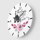 この家は愛で満ちている – フローラ ラージ壁時計 (傾斜)