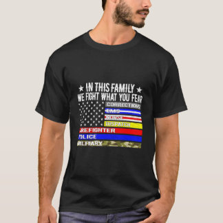 この家族ではあなたと戦う 私たちを恐れろ シンライン フラグ Tシャツ