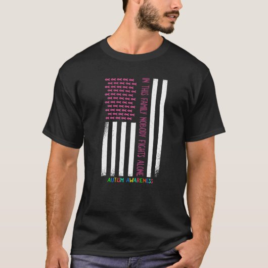 この家族では誰も一人で戦わない自閉症啓発パズル Tシャツ (正面)