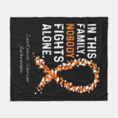 この家系では白血病がんだけと闘う人はいない フリースブランケット (正面(横))