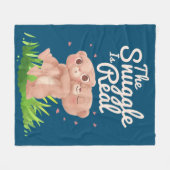 この寄り合いは実在可愛い熊の抱き合いだ フリースブランケット (正面(横))