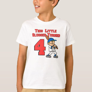 この小さな強打者は4野球に転向 Tシャツ