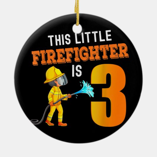 この小さな消防士は3歳3歳だ セラミックオーナメント (裏面)