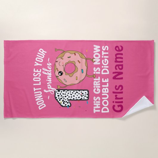 この少女は今や2桁の10番目の誕生日ドーナツ ビーチタオル (正面)