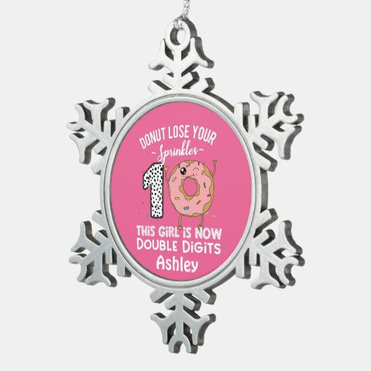 この少女は今や2桁の10誕生日 スノーフレークピューターオーナメント (右)