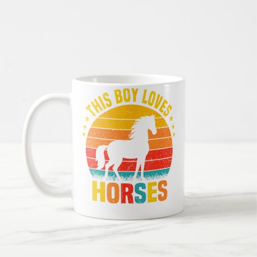 この少年は馬が大好き お子様のための可愛い馬のデザイン コーヒーマグカップ (左)