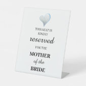 この席は母の代わりになっている 台座サイン (正面)