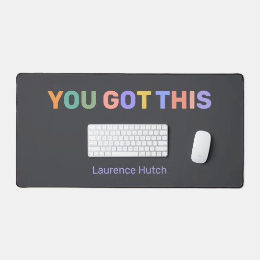 この得ダークグレイカラフルの名パーソナライズされた前 デスクマット (キーボード&マウス)