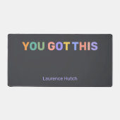 この得ダークグレイカラフルの名パーソナライズされた前 デスクマット (正面)