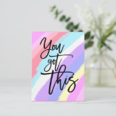 この得引用文やる気を起こさせるレインボーパターン ポストカード (スタンド正面)