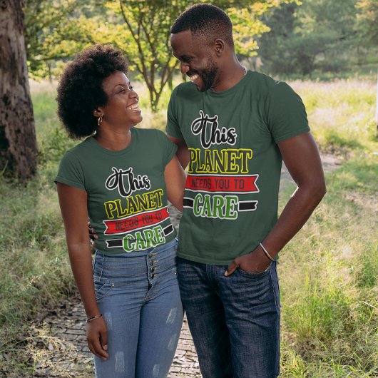 この惑星はあなたの愛を必要としている ユニセックス Tシャツ