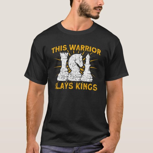 この戦士スリーズキングスチェス棋士 Tシャツ (正面)