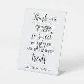 この日を甘くしてくれてありがとう結婚。 台座サイン (正面)