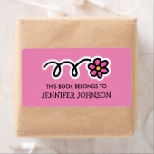 この本はピンク色のデイジーの花本のラベルに属している ラベル (インサイチュ)