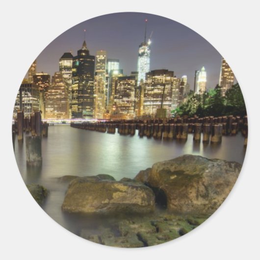 この棒はブルックリン公園にある ラウンドシール (正面)