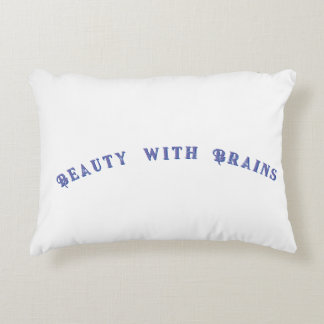 この毛羽立った枕は心地よく安心できる アクセントクッション