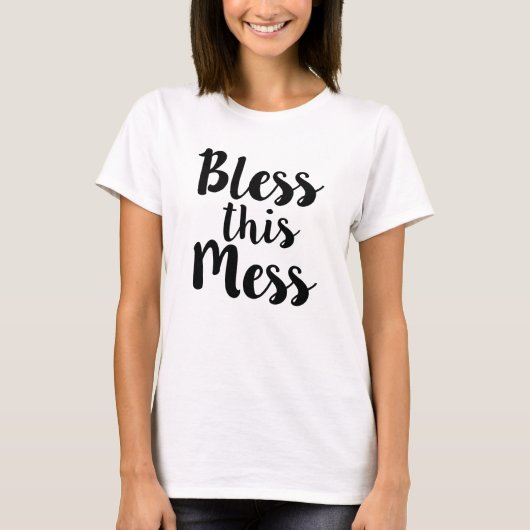 この混乱のおもしろいな女性のワイシャツを賛美して下さい Tシャツ (正面)