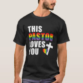 この牧師はLGBTQの宗教指導者を愛している Tシャツ (正面)