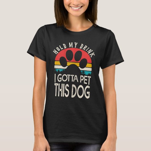 この犬のシャツを飲み物を持って Tシャツ (正面)