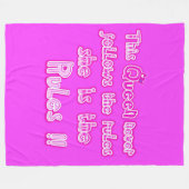 この王妃は決して後を追規則を熱くピンク色に フリースブランケット (正面(横))