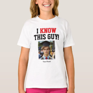 この男の卒業支援シャツ知ってる Tシャツ