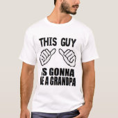 この男はおじいちゃんのおもしろい新生児プレゼント Tシャツ (正面)