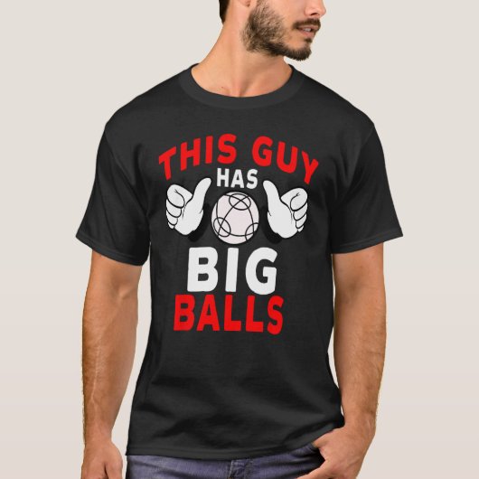 この男はボッチャの達人 この男は大きなボールを持っている Tシャツ (正面)