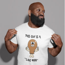 「この男は脚フェチ」サンクスギビングユーモア Tシャツ