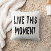 この瞬間を生きる クッション (ブランケット)