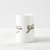 この祖母は魅力的maです ボーンチャイナマグカップ (正面)