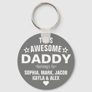 この素晴らしパパは父の日グレイのものだ キーホルダー