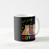 この自閉症啓発支援デザインは人気を博す コーヒーマグカップ (正面右)