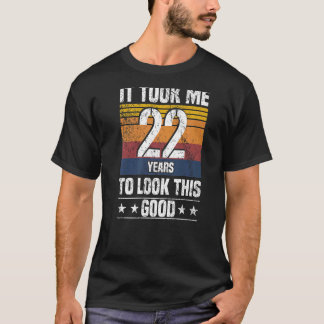 この良い22歳を見るのに22年かかった Tシャツ