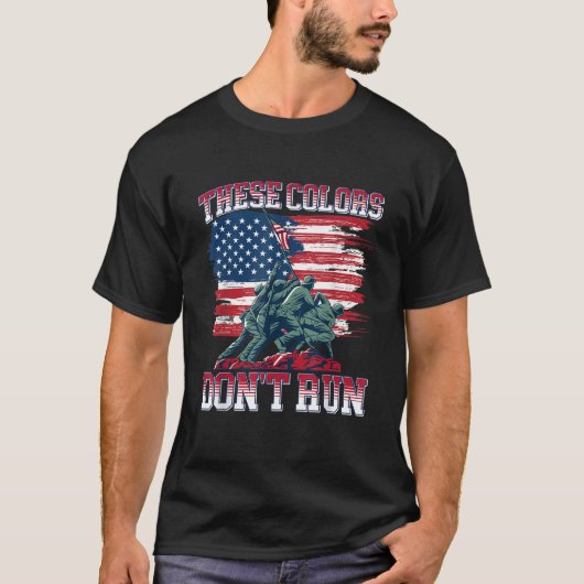 この色はアメリカ走合衆国国旗を欠いている Tシャツ (正面)