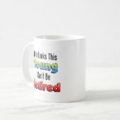 この若い人はマグできない退職したようだ コーヒーマグカップ (正面左)