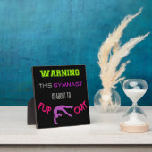 この警告体操選手は今まさに跳び出そうだ フォトプラーク (インサイチュ)