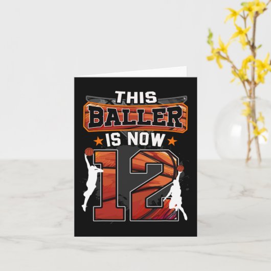 この選手は現在バスケクールット12位の誕生日を迎えている カード (黄色い花)