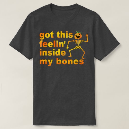 この骨の中に感じがある ハロウィンのかぼちゃ Tシャツ (デザイン正面)